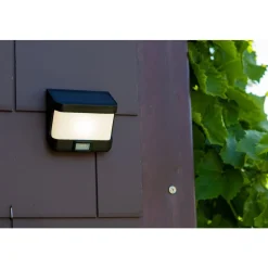 Lutec TRY Solar wandlamp met sensor Zwart LED 8W Online